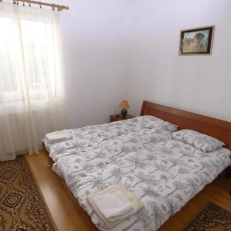 Sunshine Apartment